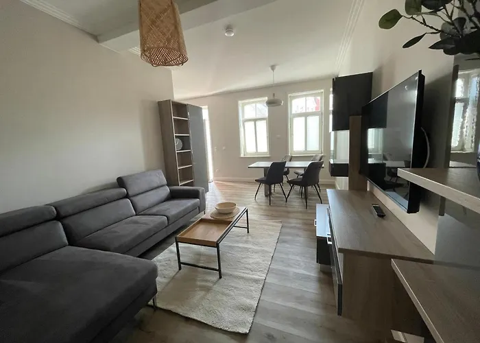 Lägenhet Alte Schulstrasse Altstadtdomizil Onni Whg 1